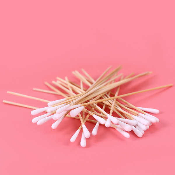 Round Wooden Ear Swabs , Cotton Wool Buds Lightweight Durable High Abosorption