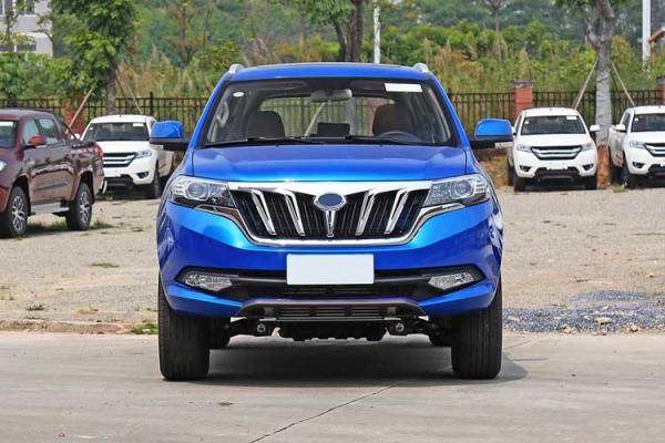 A movimentação de roda traseira luxuosa forte do diesel 5MT dos carros 1.9T de SUV bateu para baixo jogos para o conjunto local na América Latina de África