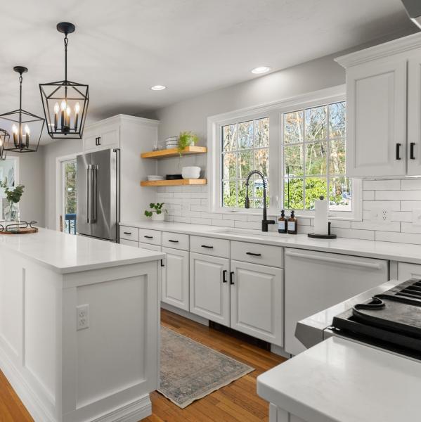 European Style Solid Wood Kitchen Cabinet Modern Raised Panel Kitchen Cabinets