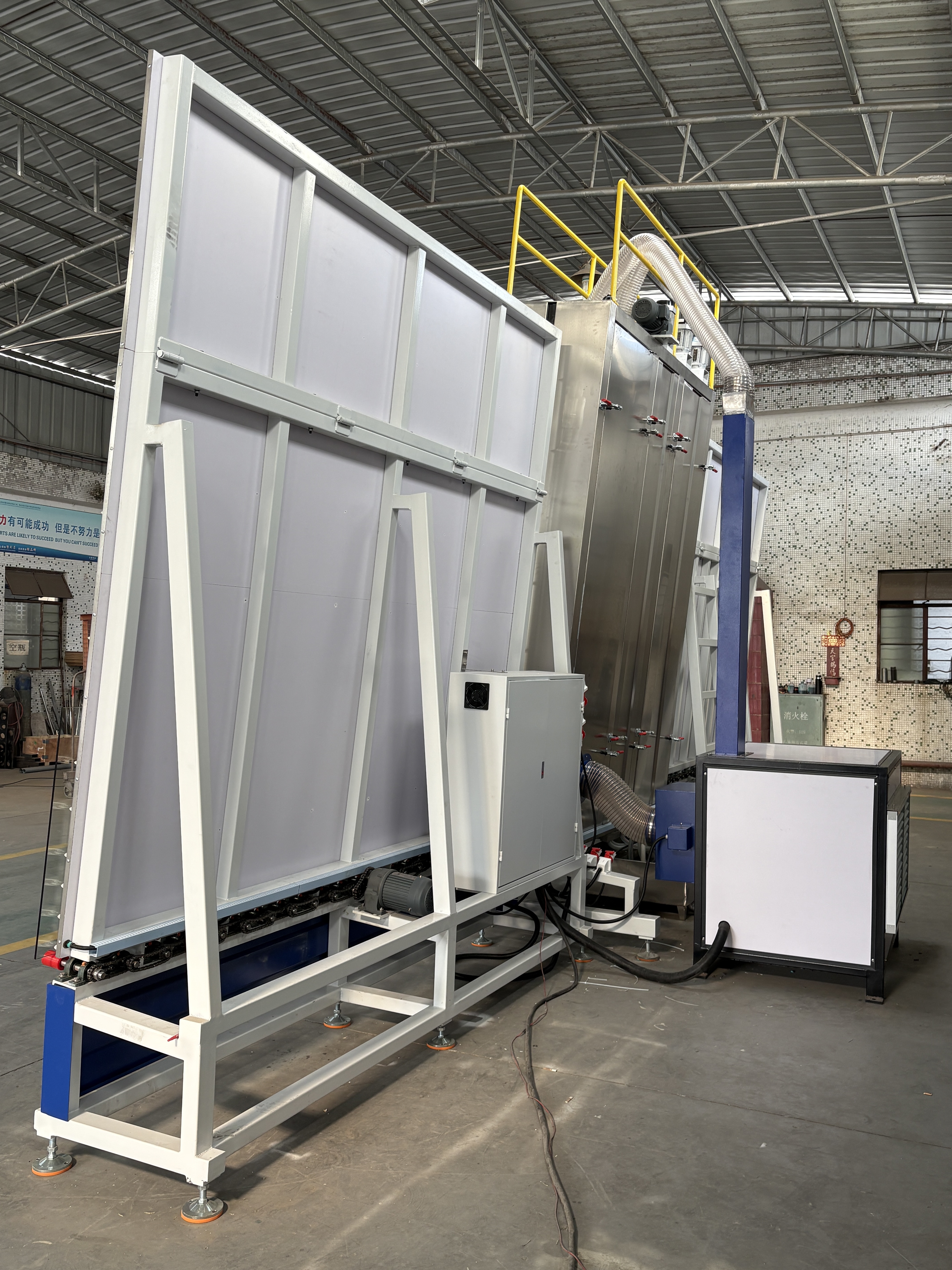 Vertical Glass Washing Machine Constructed from Corrosion Resistant Materials for Extended Service Life
