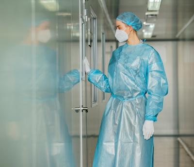 PE descartável da laminação do vestido cirúrgico resistente químico 2ply SPP do isolamento