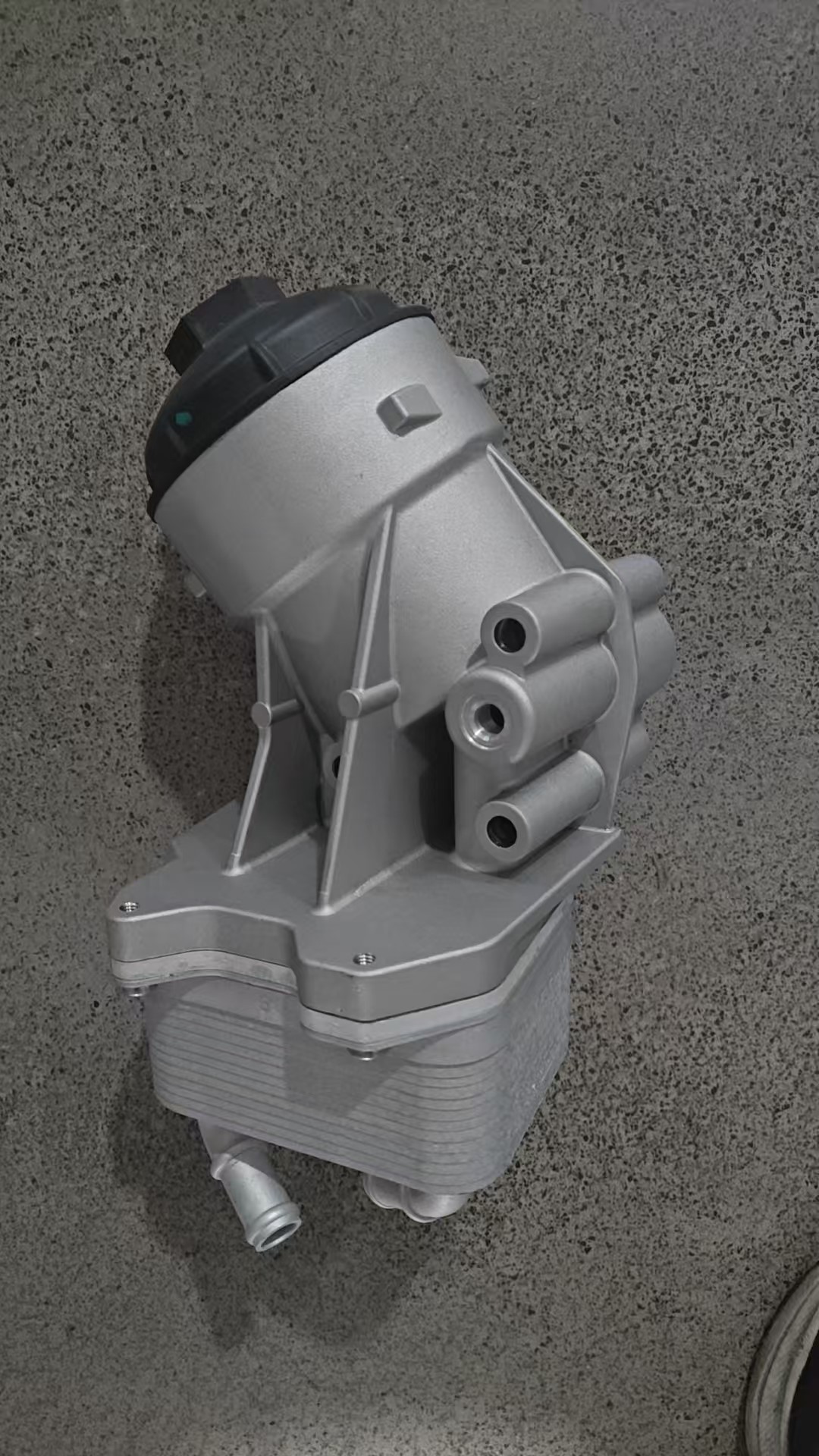 High-selling oil filter housing 03H115403J for imported Audi Q7