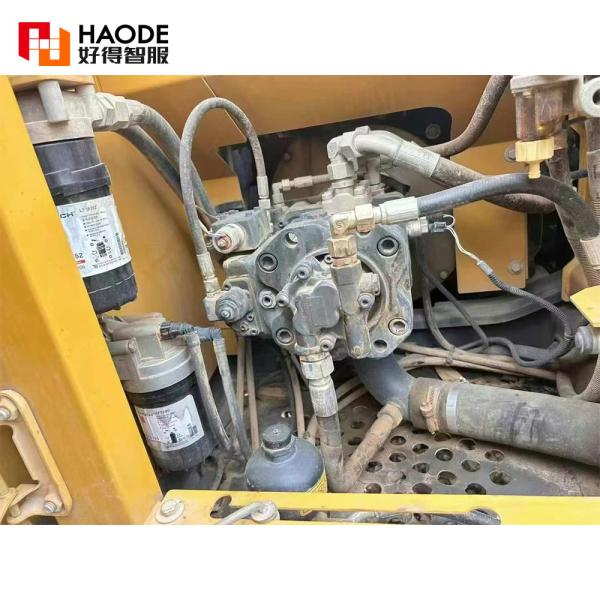 XCMG 10 ton 12 ton 13 ton excavator machine official XE135B hydraulic excavator for sale