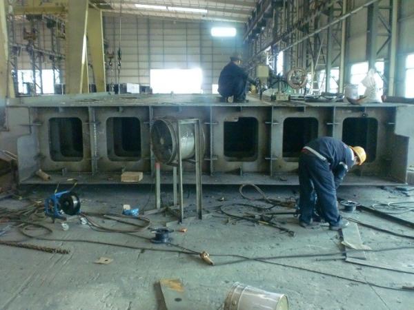 Heavy Duty Building Steel Frame Pre - Fabrication Commercial Steel Buildings