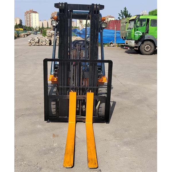 Camión de elevación usado de 3 toneladas Toyota FD30 elevadora de horquilla original japonesa