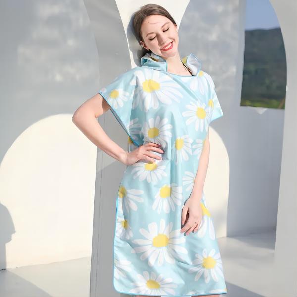 Форма с капюшоном плащпалаты пляжного полотенца Терри песка Microfiber свободной квадратная