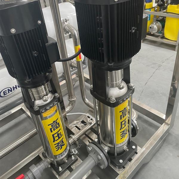 Máquina de sistema automático de purificação de água de 5000L para engarrafamento de água potável