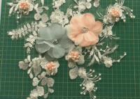 las flores 3D bordadas cosen/hierro en el remiendo para el accesorio de Diy del Applique de la ropa