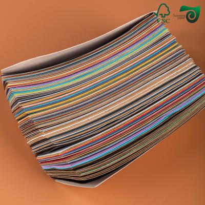 Sac à main en papier kraft lavable résistant aux larmes avec une couleur blanche d'un côté