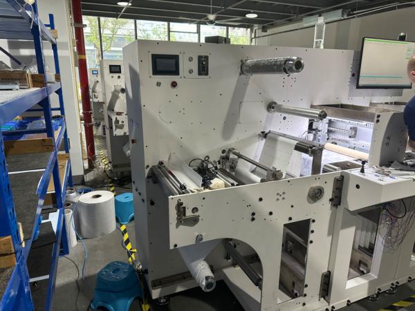 VD3350 Máquina de corte de etiquetas digitales de alta velocidad