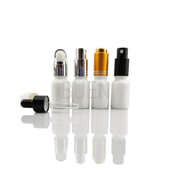 Porcelana blanca del cuello de la botella cosmética de cristal de bambú del dropper brillante