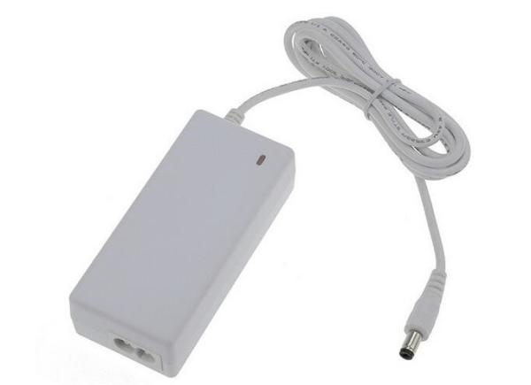 24V 5A AC DC Power Adapter 50-60Hz For CCTV LED Strips , 3 Years Warranty