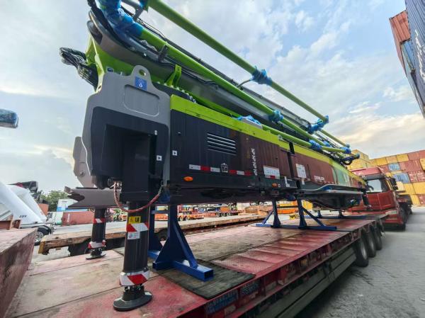 Zoomlion K56X-6RZ コンクリートポンプ トラック 56m 高さ 51m 範囲