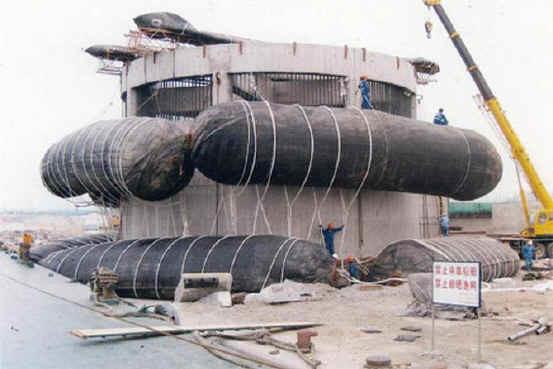 Marine Heavy Lifting Airbags Dry Dock Launching Lifting Ship And Marine Airbag