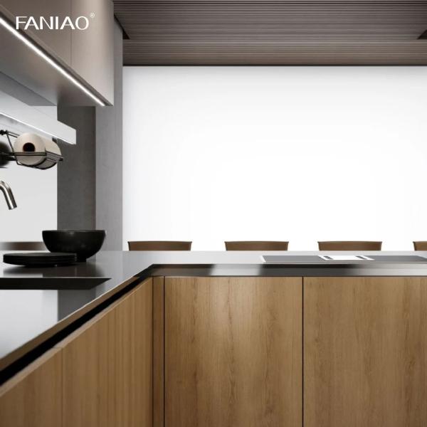 Armário de cozinha inoxidável de madeira de grãos de alta brilho Armários de cozinha de design para villa