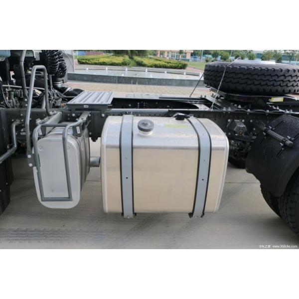 SINOTRUCK Haohan J5G 4X2 Tractor Trucks with 340HP and 300-400L Fuel Tank Capacity