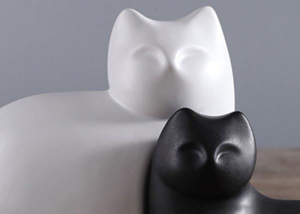 Poly Resin Cats Models For Hotel / House Decoration Custom Service Available
