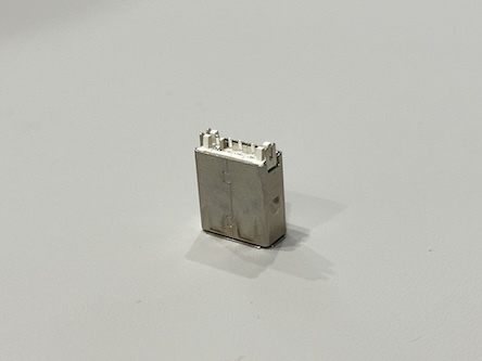 USB 2.0 A/F Connector Solder Type with Protective Housing | Electrical Signal Male Connector for Cable Assembly & PCB Interfaces