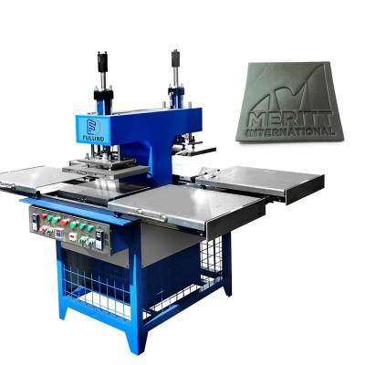 Machine gravante en refief 380V de vêtement de Fulund pour l'imprimante de tissus de label
