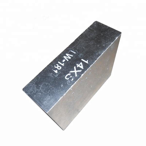 Customized Size High Temperature Magnesia Carbon Refractory Bricks for Steel Industry