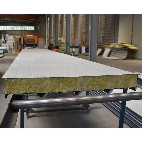 Painel Sandwich de lã de rocha isolado para parede e telhado em estilo de design de armazém moderno