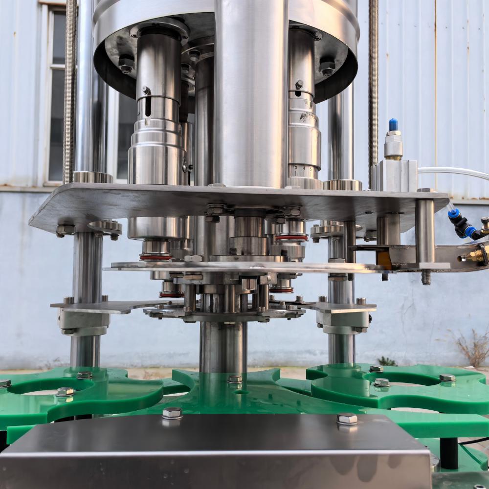 Plastic Bottle Automatic Capping Sealing Machine for Pet Cap Screwing With Conveyor