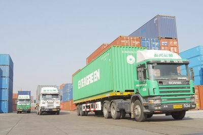 12R22.5 Шина 20т 30т Заградительный прицеп Грузовой тягач Гидравлический отвал полный прицеп