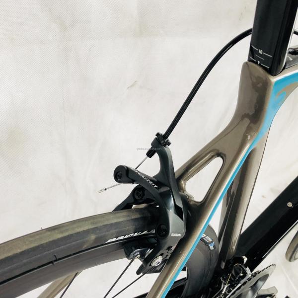 Carbon Fibre Rim Material 22-Speed Shimano ULTEGRA R8000 Aluminum Alloy Stem Race Bike