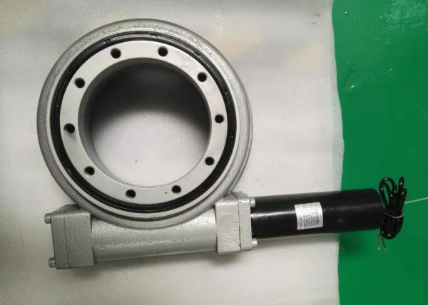 Blue SE Small Slew Drive Bearing For Solar Tracking System With IP65 Electric Gearbox
