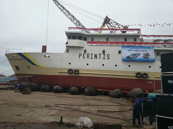 D1.8m 8 слоев x L10m грузят запуская морские воздушные подушки вулканизировали интегрированное