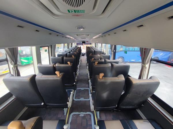 Luxo rosa usados Yutong ônibus Euro 5 LHD usados ônibus diesel Shuttle para venda