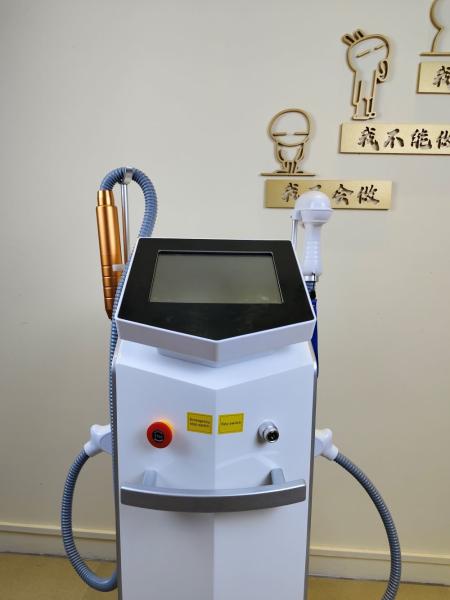 755/808/1064 NM STANDING Diode Laser Hair Removal Machine ABS / Stainless Steel Air / Water Cooling Target Area