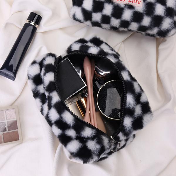 Large Capacity Gingham Makeup Pouch with Customized Color and Towel Embroidery Logo