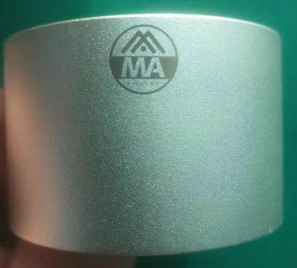 Machine de marquage au laser MOPA de 1064 nm Laser à fibres MOPA de 20 W pour lunettes et montres