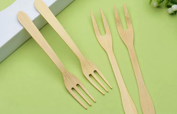 Eco-Friendly Disposable Bamboo Fruit Forks for Parties and Restaurants