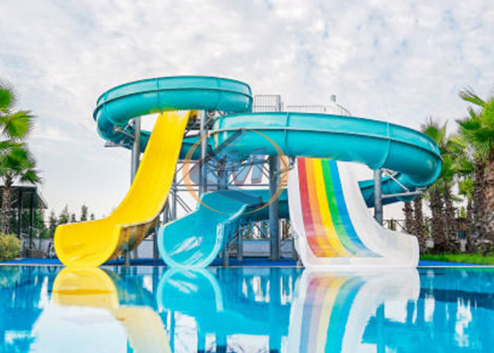 MILAN Anti Ultraviolet Water Park Fiberglass Slide Custom Height For Public