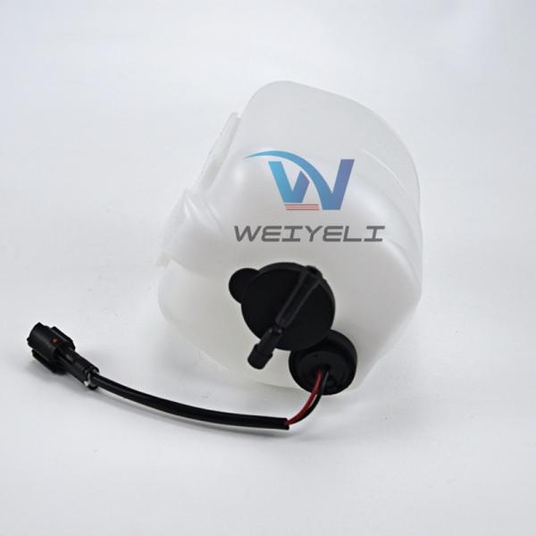 Construction Machinery Auxiliary Kettle Windshield Washer Spray Bottles Reservoir Tank
