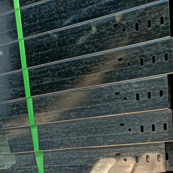 Envasado en la pared o en el suelo bandeja de cable galvanizado espesor 1,0 mm-2,5 mm