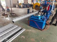 Épaisseur du matériau 1,2 mm Maschine de formage de piliers