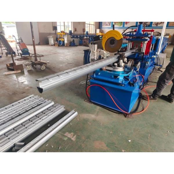 Толщина материала 1,2 мм Машины для формования столбов Размер столба 70 * 100 мм