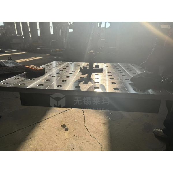 2D Welding Workbench Welding Fabrication Table With Uniform Hole Distribution System