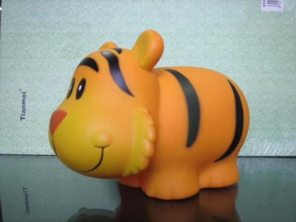 Cute Plastic Tiger Money Kids Piggy Banks 13.5cm Length X 10cm Height X 10cm Width