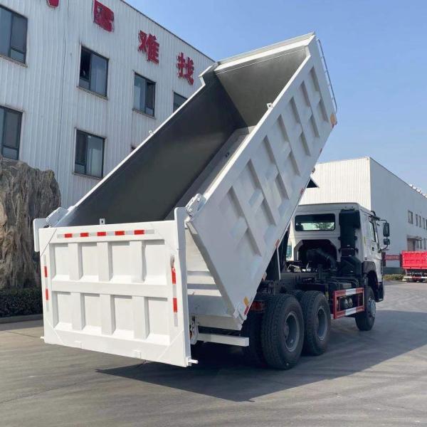 10 Roda Sinotruk Howo 6x4 caminhão de despejo 20CBM Capacidade Howo caminhão de descarga LHD Drive