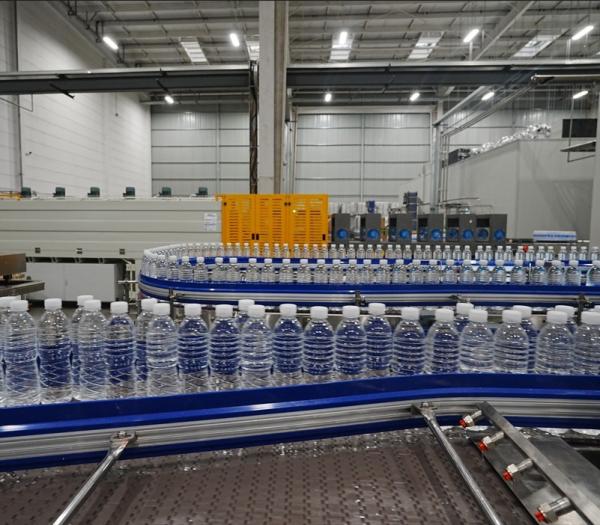42,000BPH ボトル入り飲料水生産ライン用リニアボトルコンベア 高容量