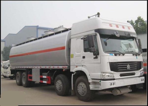Caminhão de tanque do óleo de 26 CBM, computador que reabastece o petroleiro de óleo móvel dos caminhões de combustível