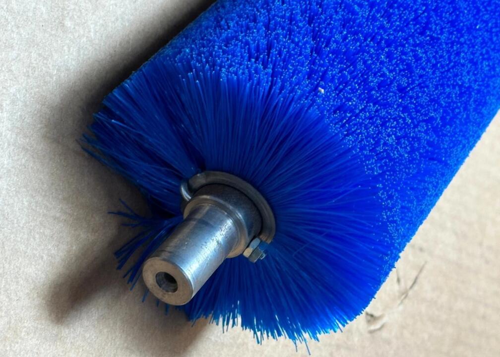Metal Spindle Nylon Industrial Roller Brush for Solar Panel Cleaning