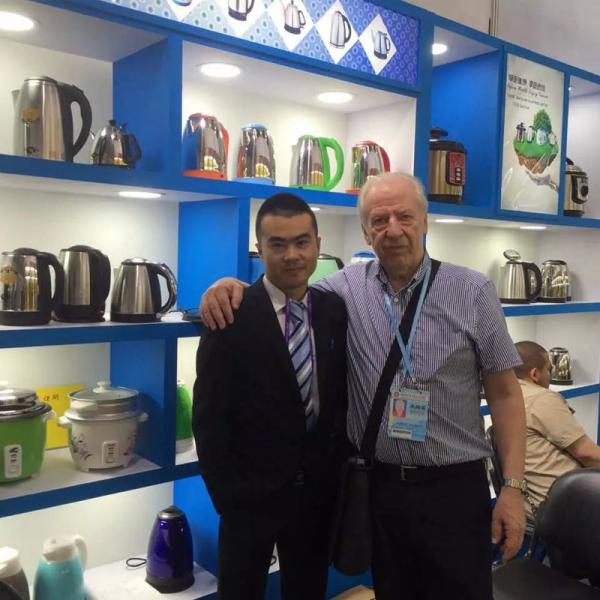 Stainless Steel Electric Kettle 1.7L Fast Cordless Electric Kettle with Auto Shut-Off