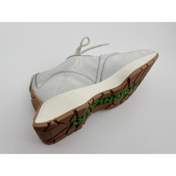 Silver Athletic Sports Shoes Breathable Cool Womens Basketball Shoes