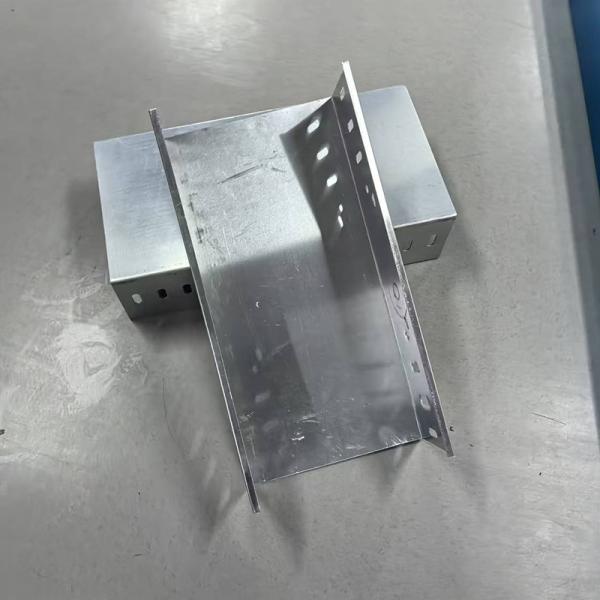 50mm-150mm bandeja de cable con anodizado y de aluminio de aleación de escalera bandeja de cable