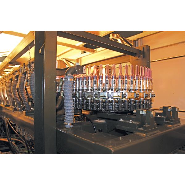 Машина прессформы дуновения любимца высокой эффективности 28000 BPH автоматическая